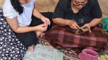 Wujudkan Kemandirian, Warga Binaan Wanita Lapas Labuhan Ruku Asah Kreativitas Merajut Tas