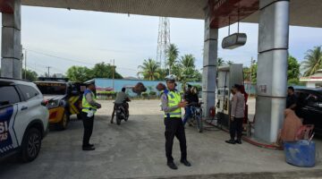 Satlantas Polres Batu Bara Laksanakan Patroli di SPBU Simpang Gambus – Kegiatan Berjalan Aman Lancar