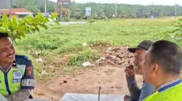 Satlantas Polres Batu Bara Gelar “Polantas Karib”,  Berikan Sosialisasi Tertib Lalu Lintas di Warung Lima Puluh